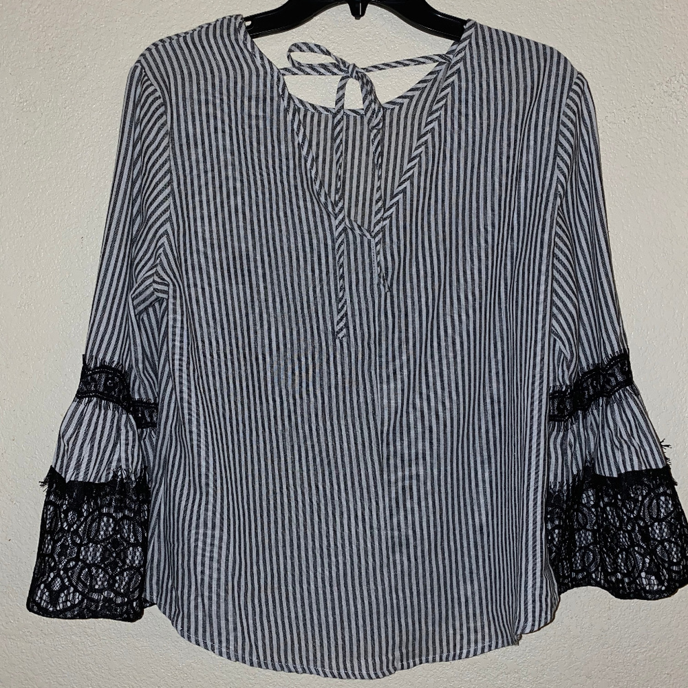 [KONTROL] Stripped Deep V-Neck w/ Neck Ties